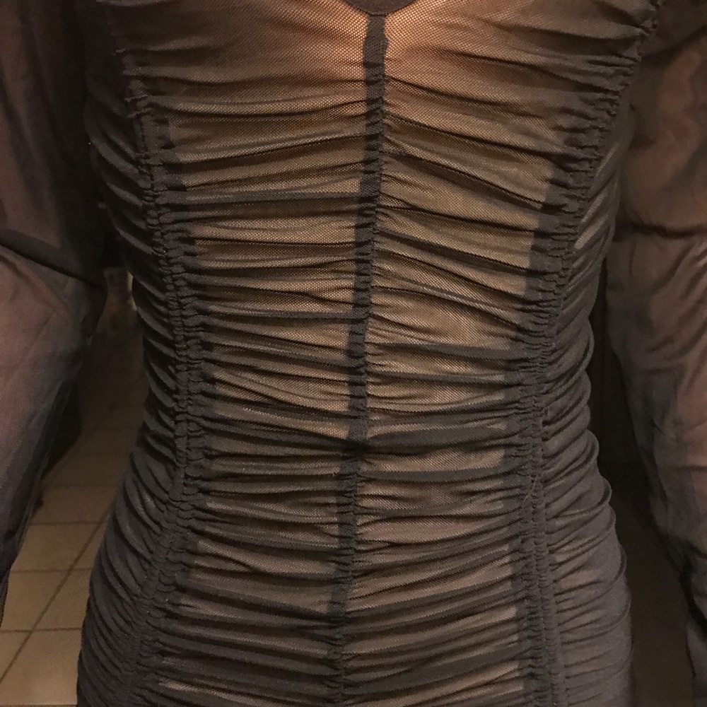 Kim k - Picture 3 of 3